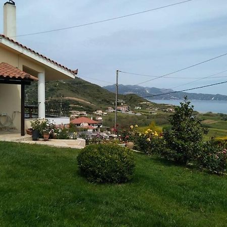 Villa Roses-Mourteri Luaran gambar