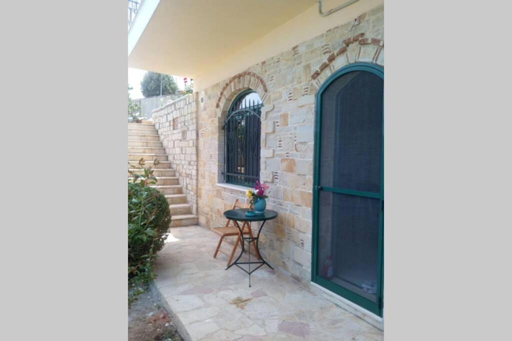 Villa Roses-Mourteri Luaran gambar