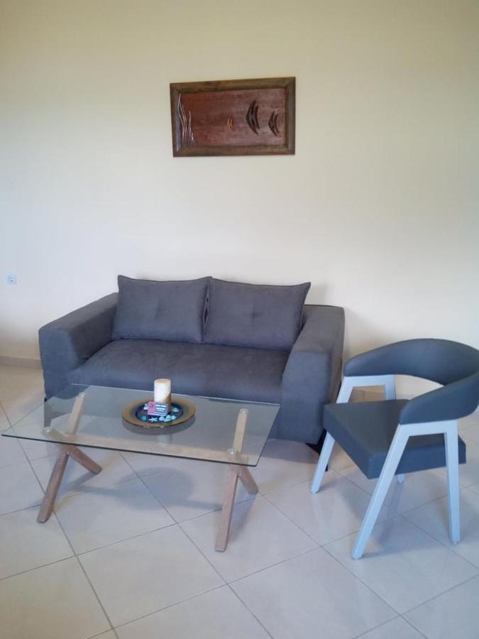 Villa Roses-Mourteri Luaran gambar